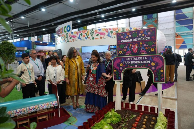 Brugada inaugura Pabellón de Utopías en Foro Urbano Mundial de Azerbaiyán