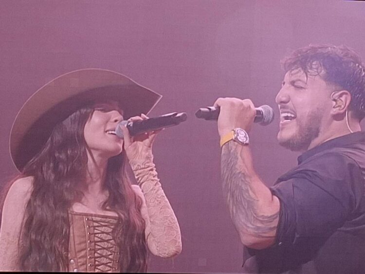 Grupo Frontera arma un karaoke de amor y  desamor en la Arena CDMX