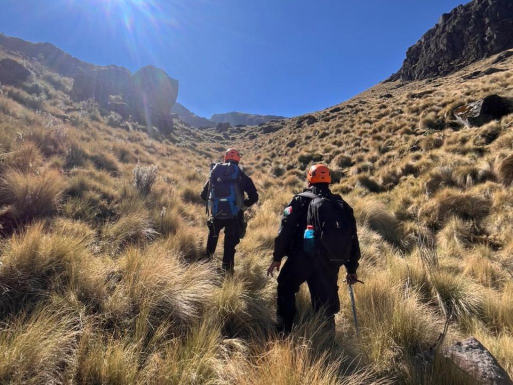Hallan posible resto humano en zona de alta montaña del Iztaccíhuatl