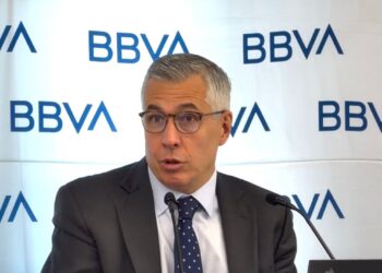 BBVA descarta pérdida inminente del grado de inversión y niega riesgo para recursos de Afores