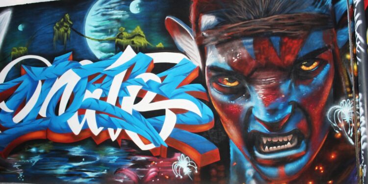 Arte urbano pinta de realidad y fantasía las calles de Nezahualcóyotl, Edomex