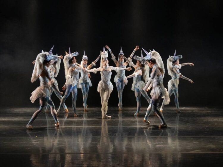 “Las olas del rey”: unicornios, ballet y fantasía llegan al teatro para conquistar al público infantil