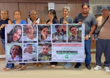 Llegan a Chiapas familiares de migrantes desaparecidos.