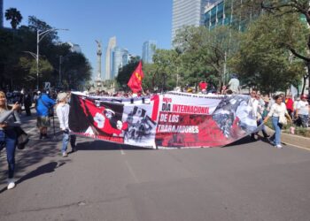 Marcha del Día del Trabajo en la CDMX. AMEXI Foto Héctor Colón 6