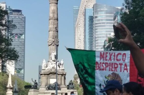 Marcha del Día del Trabajo en la CDMX. ANEXI Foto Héctor Colón