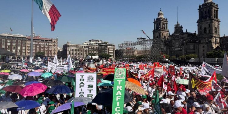 Así lució el Zócalo de la CDMX en ocasión del Día del Trabajo