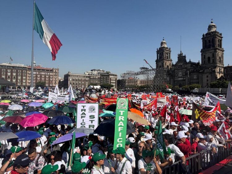 México, 1 de mayo de 2026. Marcha del Primero de Mayo. AMEXI/Foto: Adriana Urrea
