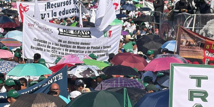 Así lució el Zócalo de la CDMX en ocasión del Día del Trabajo