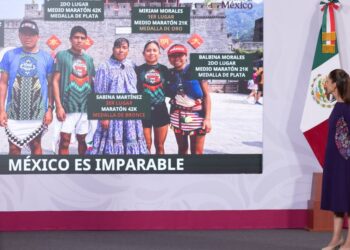 Mujeres rarámuris y mixtecas ganan maratón de la Muralla China