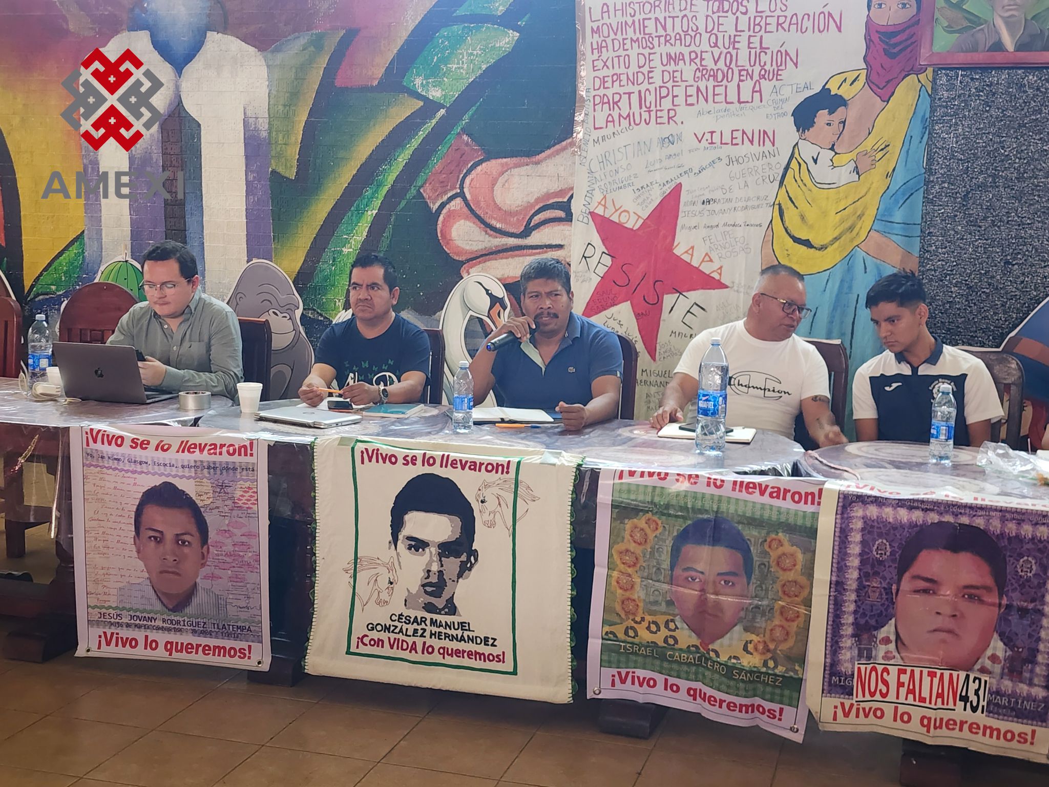 Padres de los 43 acuerdan movilización antes del Mundial 2026