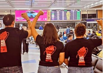 Controladores aéreos alertan riesgos operativos.