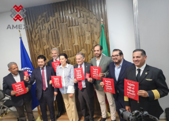 explotación infantil Representaciones de centrales sindicales y cámara empresariales, participaron en el lanzamiento de la campaña "Tarjeta Roja al Trabajo Infantil" que encabezan la OIT, STPS y SECTUR