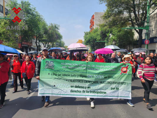 Trabajadores del Instituto de la Vivienda (INVI) de la CDMX, exigen la intervención de Clara Brugda, y rechazan un aumento del 3.5% que les ofrece la institución