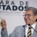 Monreal llama a la prudencia ante ola de demandas de juicio político