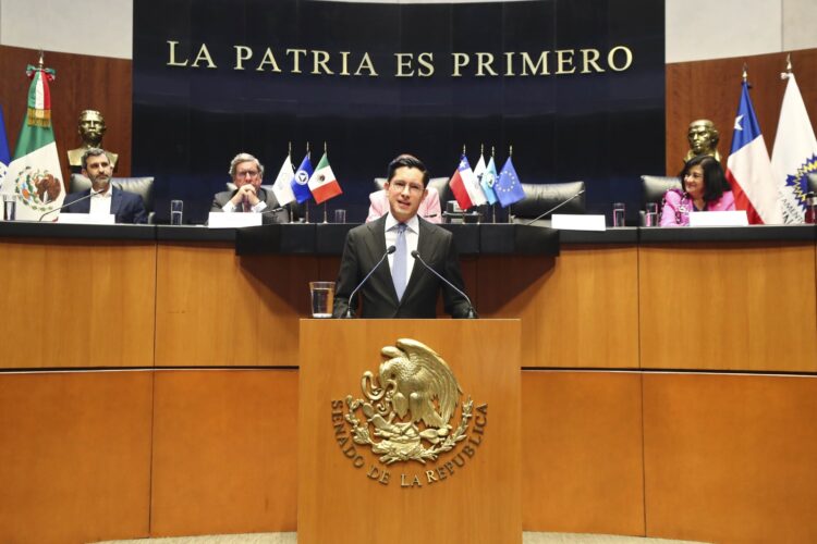 México es un puente entre mundos, afirma Roberto Velasco en Asamblea EuroLat