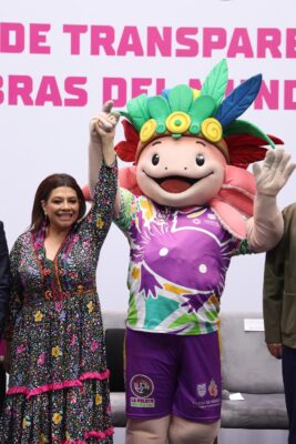 La Jefa de Gobierno de la CDMX, Clara Brugada defiende ajolote gigante: "FIFA no nos censuró"