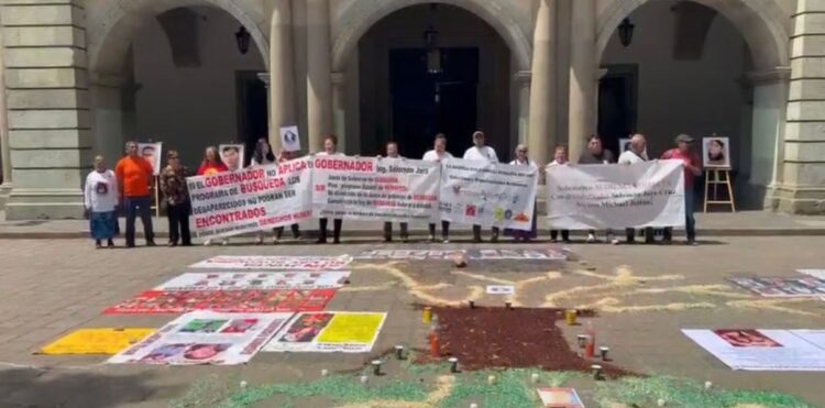 Colectivos de madres buscadoras en el estado de Oaxaca exigen un censo real de las víctimas de desaparición y personas no localizadas.