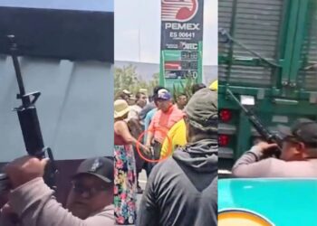 Hombres armados durante agresión contra maestros de la CNTE en bloqueo carretero en Mitla, Oaxaca.