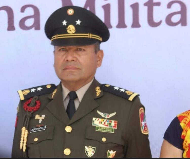 En Oaxaca, el General de División, Andrés Ramírez Xochilcali asumió como comandante de la 28 Región Militar en Oaxaca.