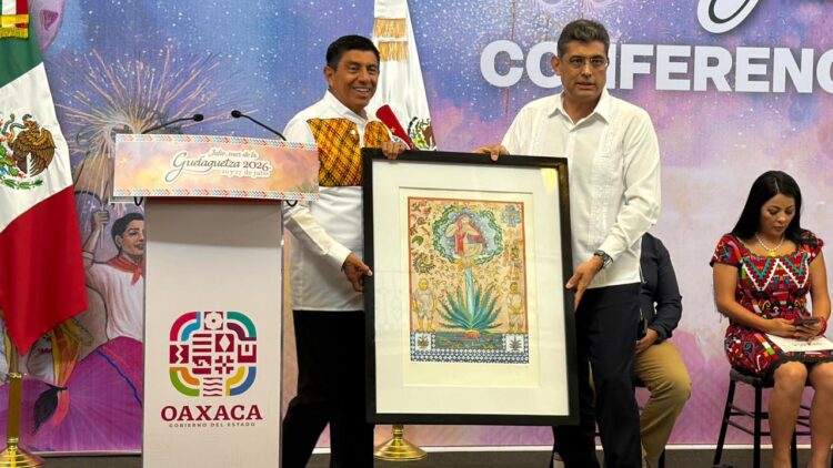 El gobernador de Oaxaca, Salomón Jara Cruz anuncia que la 94 edición de la Guelaguetza vuelve a sus orígenes.