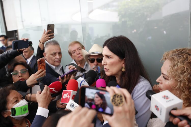 La presidenta de la Cámara de Diputados, Kenia López Rabadán, advirtió que una reforma judicial cosmética no le sirve a México.