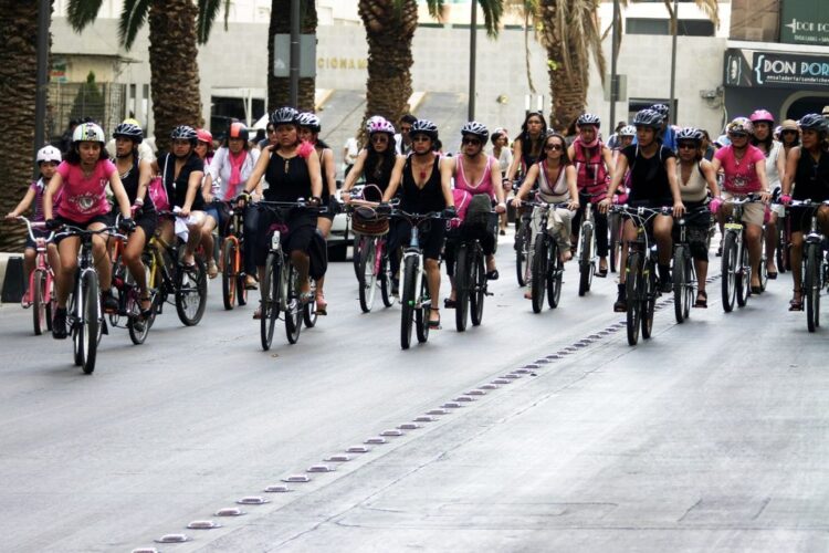 Domingo ciclista en CDMX Paseo Dominical Muévete en Bici CDMX.