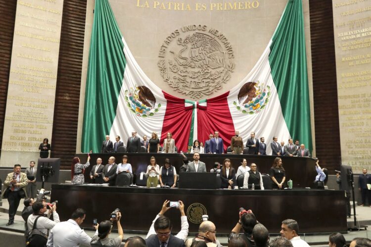 El Pleno de la Cámara de Diputados aprueba en lo general la reforma para aplazar elecciones del Poder Judicial