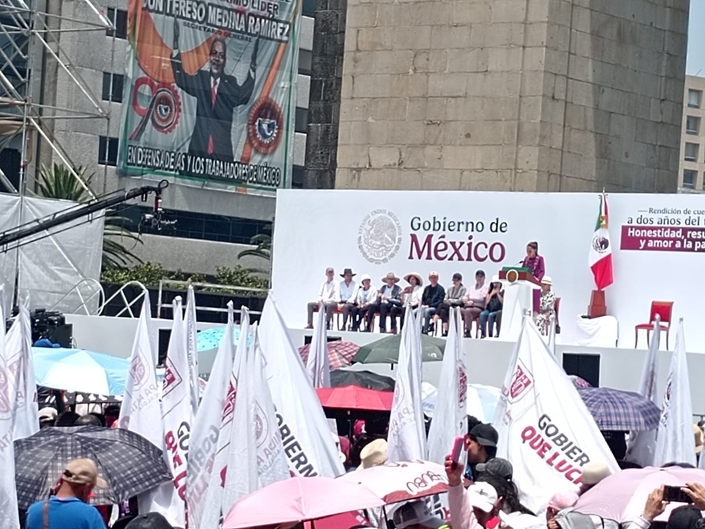 Desde Baja California hasta Quintana Roo se congregaron en las plazas públicas para el segundo informe de la presidenta Claudia Sheinbaum.