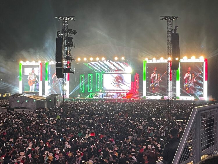 Los Tigres del Norte hacen vibrar a más de 60 mil personas en el Estadio GNP Seguros