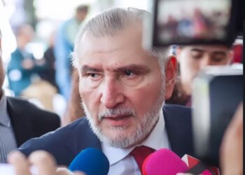Adán Augusto rechaza aclarar presunta cancelación de visa