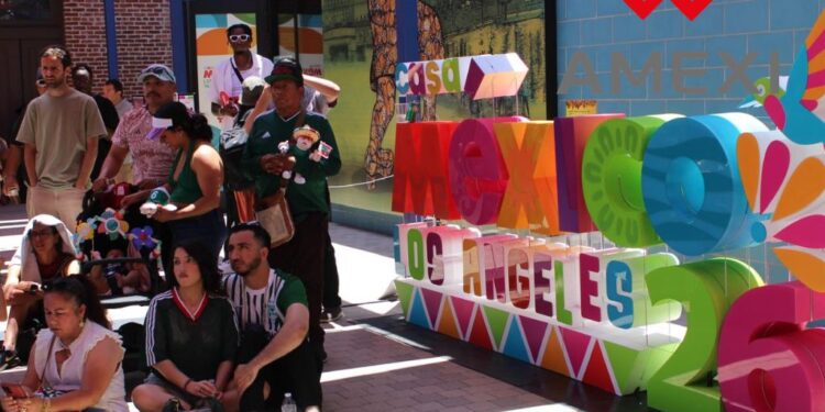 Mexicanos al grito de gol… Así se celebró el primer partido del Mundial 2026