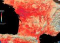 Más de 40 grados centígrados sufren habitantes y visitantes en París.