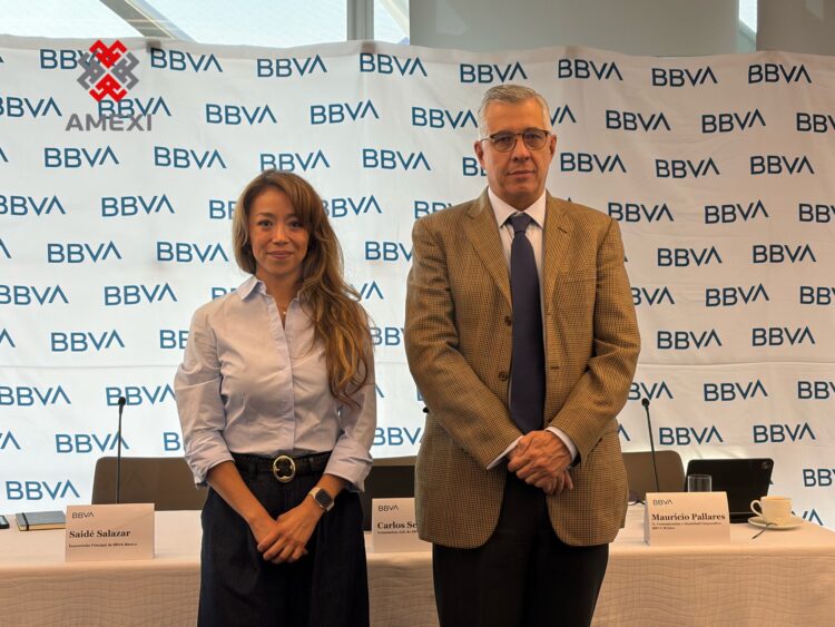 Analistas de BBVA México explican perspectivas económicas y recorte en crecimiento para 2026