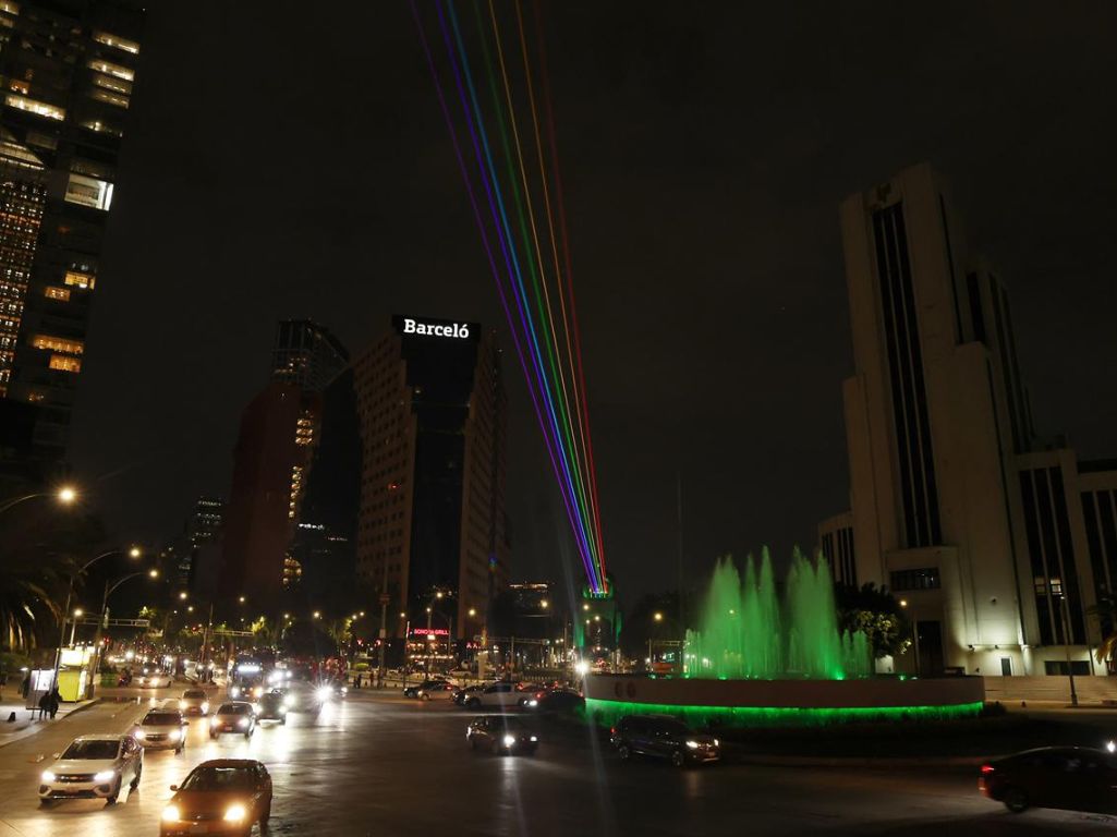 Arcoiris Global desde Reforma. AMEXI Foto La Isabel