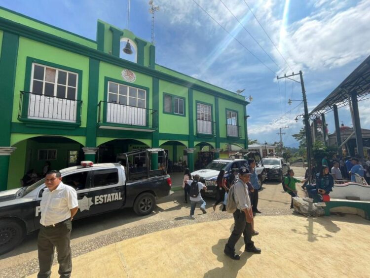Atacan a fiscal de Control y su secretario judicial en San Juan Bautista Cuicatlán, Oaxaca. AMEXI foto RRSS
