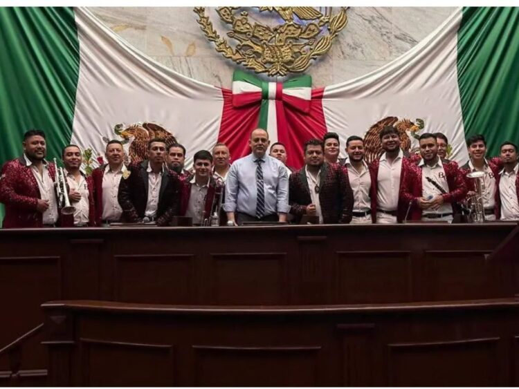 Baltazar Gaona, investigado por narcocorrido en el Congreso