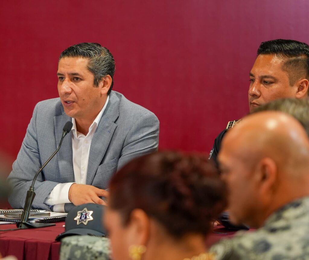 El fiscal general, Bernardo Rodríguez Alamilla, precisó que se reportaron 300 casos de extorsión.