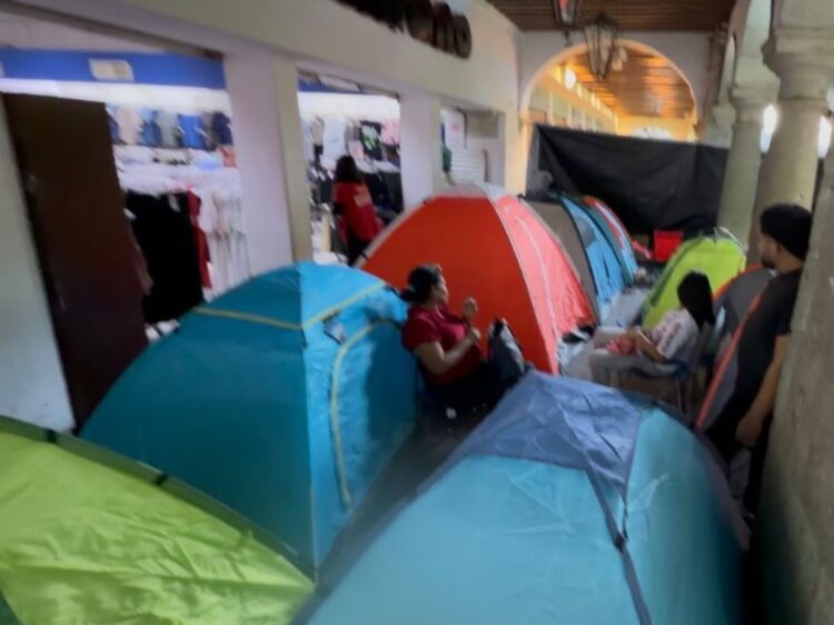 Empresarios Bloqueo de la CNTE en el centro de Oaxaca. AMEXI Foto Oscar Rodríguez