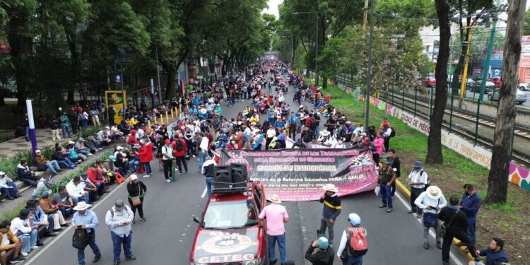 La movilización de la CNTE en el sur de la CDMX en imágenes