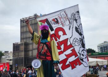 CNTE acuerda contrapropuesta para continuar el diálogo gobierno