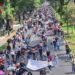Con la consigna "si no hay solución, no rueda su balón" miles de integrantes de la CNTE, marchan sobre la calzada Tlalpan, este 11 de junio, en la CDMX