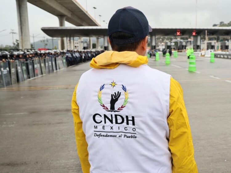 Derechos humanos en plantón de la carretera Cuernavaca