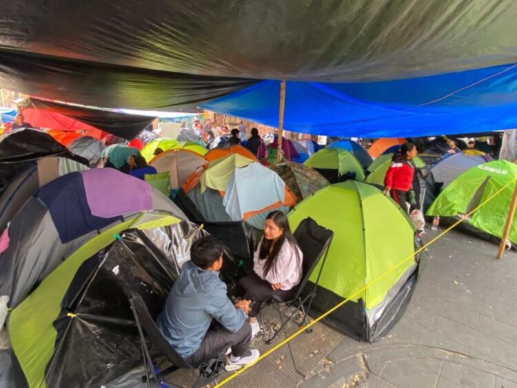 Diálogo con la CNTE pero sin reunión con presidenta