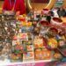 Emprendedores mexicanos exhiben productos artesanales en un encuentro cultural internacional mientras comparten historias de trabajo, resiliencia y tradición.