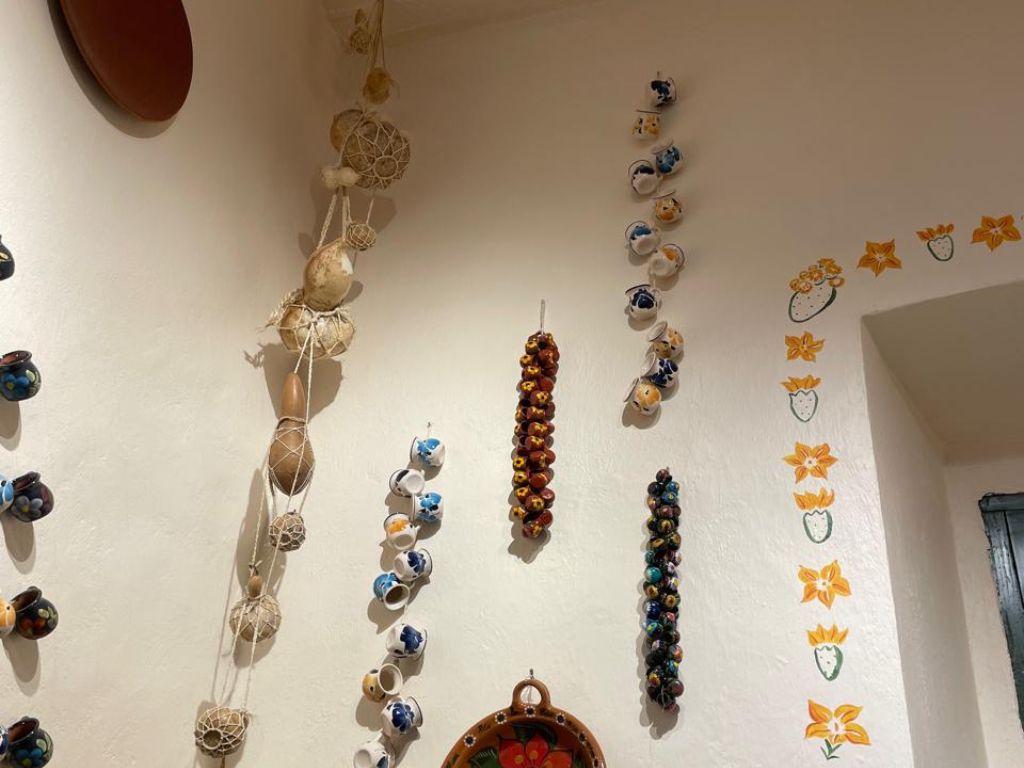 Vista del Museo de la Gastronomía de Milpa Alta durante su inauguración, un recinto que celebra la cocina tradicional, los ingredientes emblemáticos de la región y el trabajo de las cocineras y cocineros tradicionales.