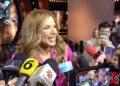 Marie Claire Harp ofrece declaraciones a medios de comunicación durante la presentación de un programa de televisión, donde habló sobre José Manuel Figueroa, la importancia de defender los derechos legales y aspectos de su vida personal.