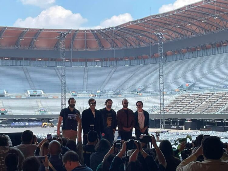 Integrantes de Enjambre durante una conferencia de prensa en la que celebran el sold out de su concierto en el Estadio GNP Seguros y anuncian una segunda presentación para agosto de 2026.
