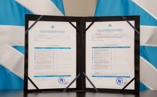 El partido Nuevas Ideas, del presidente salvadoreño Nayib Bukele, registró la precandidatura del gobernante, que aspira a su tercer mandato