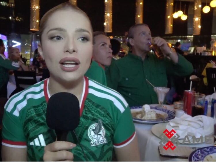 La actriz y cantante Sandra Itzel ofrece declaraciones tras la victoria de México sobre Corea del Sur, donde comparte su emoción, nervios y apoyo a la Selección Mexicana.