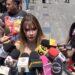 melda Tuñón ofrece declaraciones a la prensa sobre la sucesión de Joan Sebastian y los procesos legales que enfrenta relacionados con la herencia.